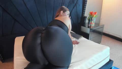 MAHIA online show from 4, 10, 2025