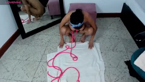 Snapshot of maia_davies chatting on 12, 1, 2025 Maia online show from 12, 1, 2025