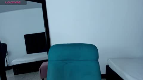 Snapshot of maia_davies chatting on 18, 1, 2025 Maia online show from 18, 1, 2025