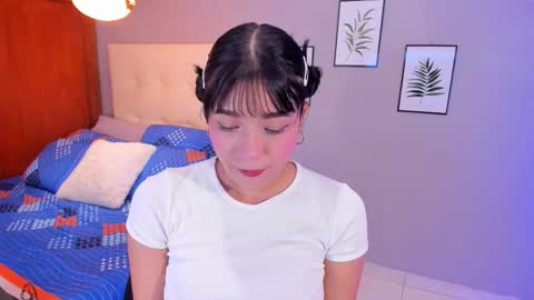 Snapshot of maia_w10 chatting on 8, 11, 2025 Maia online show from 8, 11, 2025