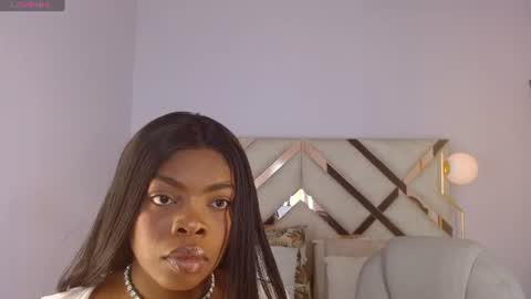Snapshot of maiacharris_ chatting on 19, 6, 2026 Maia Charris online show from 19, 6, 2026