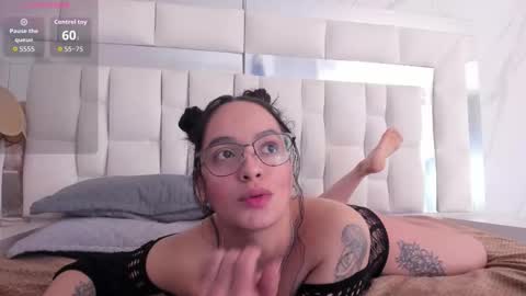 Snapshot of maiapark chatting on 13, 3, 2026 Maia online show from 13, 3, 2026