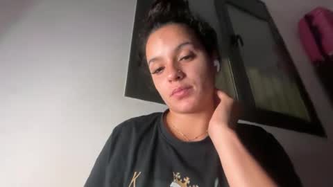 Snapshot of maiapark chatting on 25, 6, 2026 Maia online show from 25, 6, 2026