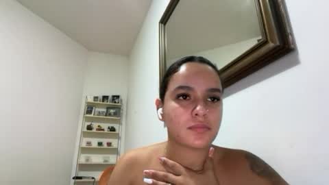Snapshot of maiapark chatting on 1, 8, 2026 Maia online show from 1, 8, 2026