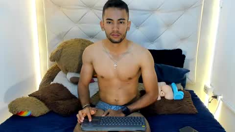 Snapshot of maicolparker0 chatting on 10, 4, 2026 maicolparker0 online show from 10, 4, 2026