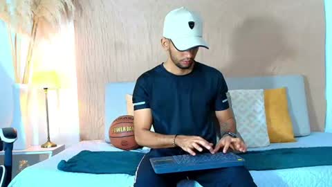 maicolparker0 online show from 30, 7, 2026