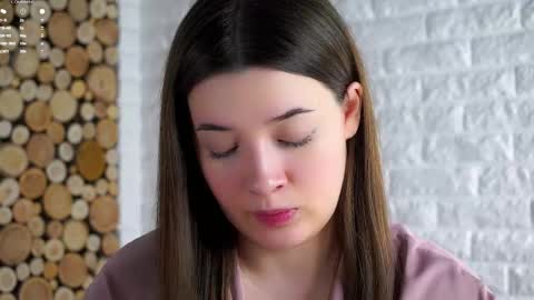 Snapshot of maidabuoy chatting on 13, 1, 2026 Lucy online show from 13, 1, 2026