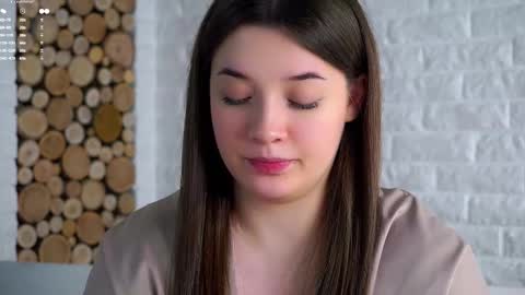 Snapshot of maidabuoy chatting on 3, 2, 2026 Lucy online show from 3, 2, 2026