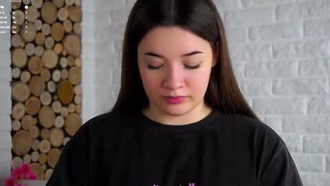 Snapshot of maidabuoy chatting on 13, 2, 2026 Lucy online show from 13, 2, 2026