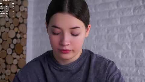 Snapshot of maidabuoy chatting on 19, 6, 2026 Lucy online show from 19, 6, 2026