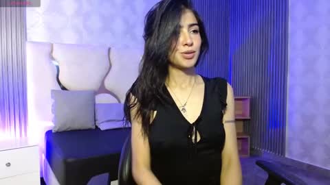 maiily_tay online show from 27, 10, 2025