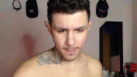 Snapshot of maikjameshot chatting on 28, 11, 2025 maikjameshot online show from 28, 11, 2025