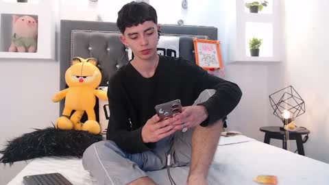 Snapshot of maiky_cooper chatting on 12, 3, 2025 Maiky Cooper online show from 12, 3, 2025