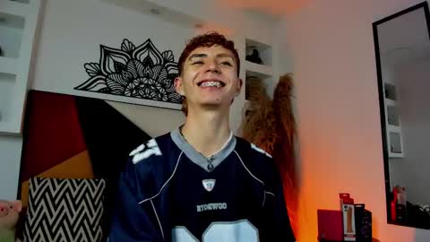 Snapshot of maiky_cooper chatting on 25, 11, 2025 Maiky Cooper online show from 25, 11, 2025