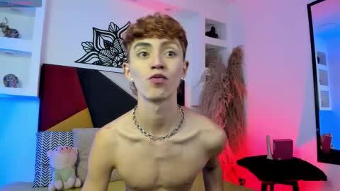 Snapshot of maiky_cooper chatting on 26, 11, 2025 Maiky Cooper online show from 26, 11, 2025