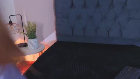 Snapshot of mailin18 chatting on 9, 4, 2026 Mailin online show from 9, 4, 2026