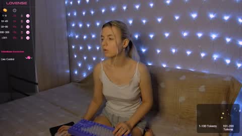 Snapshot of mailin_harrington chatting on 26, 12, 2024 Your kitty online show from 26, 12, 2024