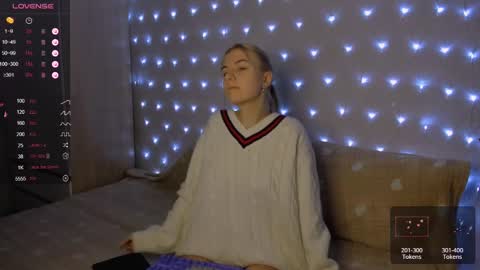 Snapshot of mailin_harrington chatting on 9, 1, 2025 Your kitty online show from 9, 1, 2025