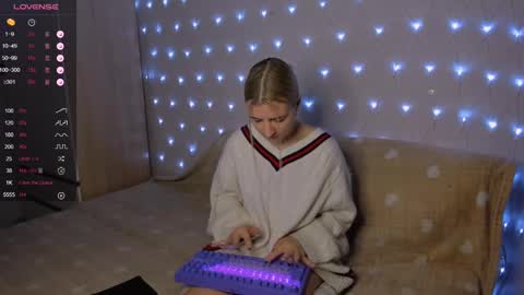 Snapshot of mailin_harrington chatting on 21, 2, 2025 Your kitty online show from 21, 2, 2025