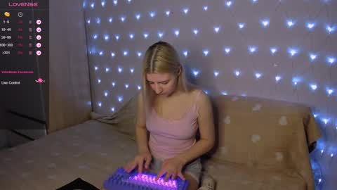 Snapshot of mailin_harrington chatting on 3, 3, 2025 Your kitty online show from 3, 3, 2025