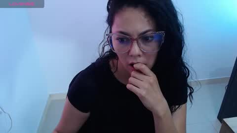 Snapshot of mailywindsor chatting on 24, 1, 2025 Maily online show from 24, 1, 2025