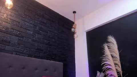 maite_smith69 online show from 5, 12, 2025