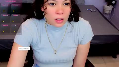 Snapshot of maite_stone1 chatting on 12, 10, 2025 MAITE STONE1 online show from 12, 10, 2025