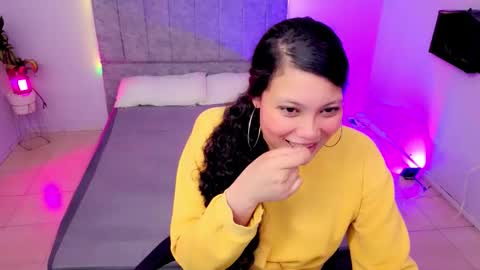 Snapshot of maite_stone1 chatting on 1, 12, 2025 MAITE STONE1 online show from 1, 12, 2025