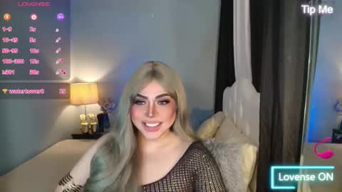 Snapshot of majestydannaxx chatting on 12, 11, 2025 majestydannaxx online show from 12, 11, 2025