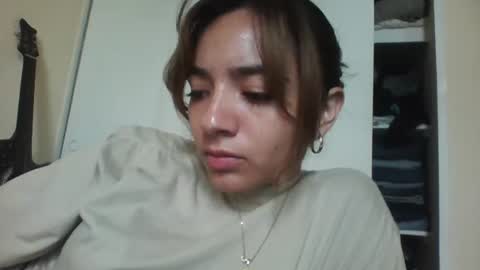 majo_gomezz online show from 23, 10, 2025