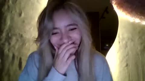 majo_gomezz online show from 3, 12, 2025