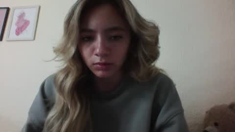 majo_gomezz online show from 13, 2, 2026