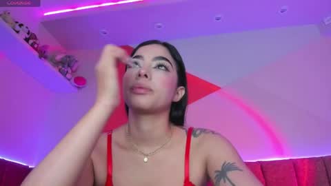 Snapshot of majoogomez chatting on 2, 4, 2026 Majo Gomez online show from 2, 4, 2026