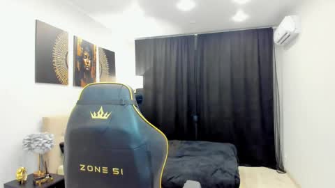 Chloe online show from 18, 5, 2026