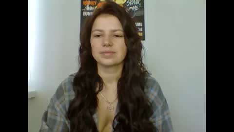 make_mesmile online show from 26, 11, 2025