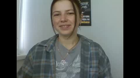 make_mesmile online show from 7, 4, 2026