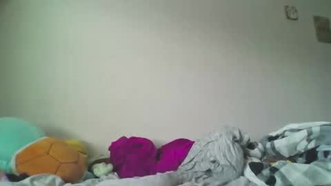 Snapshot of makeouthilldani chatting on 10, 4, 2026 hokulani online show from 10, 4, 2026