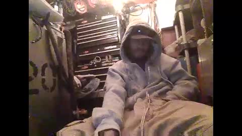 Snapshot of makethat chatting on 2, 12, 2024 Makethatgypsy online show from 2, 12, 2024