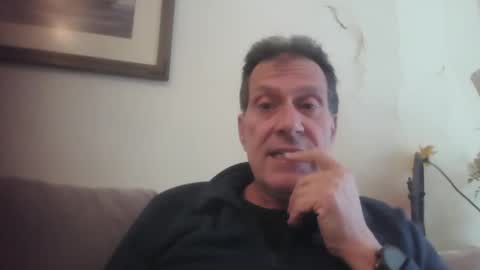 Snapshot of makis8989 chatting on 3, 1, 2025 makis8989 online show from 3, 1, 2025