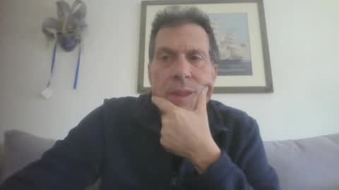 Snapshot of makis8989 chatting on 5, 1, 2025 makis8989 online show from 5, 1, 2025