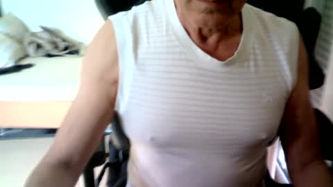 Snapshot of makis8989 chatting on 18, 2, 2025 makis8989 online show from 18, 2, 2025