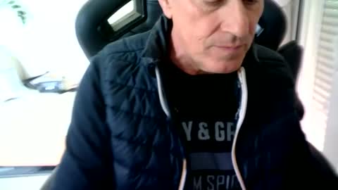 Snapshot of makis8989 chatting on 5, 3, 2025 makis8989 online show from 5, 3, 2025