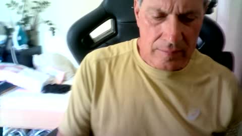 Snapshot of makis8989 chatting on 18, 9, 2025 makis8989 online show from 18, 9, 2025