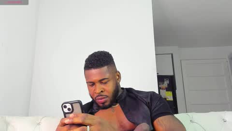 Snapshot of makonneen chatting on 3, 2, 2026 Makonnen online show from 3, 2, 2026