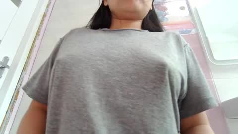 Snapshot of makulato chatting on 1, 6, 2026 Maya online show from 1, 6, 2026