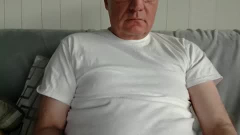 Snapshot of male_toy2 chatting on 16, 5, 2026 male_toy2 online show from 16, 5, 2026