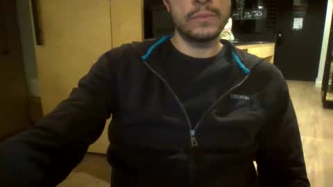 Snapshot of maleboyz chatting on 9, 3, 2026 Boybi online show from 9, 3, 2026