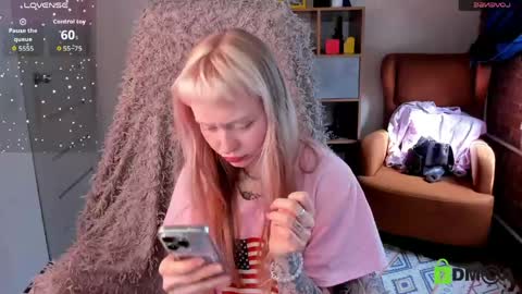 Snapshot of malenaernman chatting on 12, 4, 2026 Malena online show from 12, 4, 2026