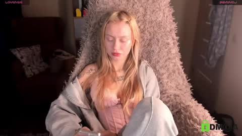 Snapshot of malenaernman chatting on 19, 4, 2026 Malena online show from 19, 4, 2026