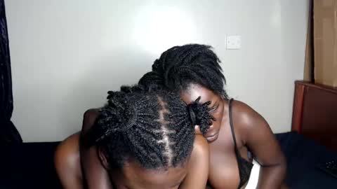 Snapshot of malia_latifa chatting on 21, 4, 2026 lati online show from 21, 4, 2026